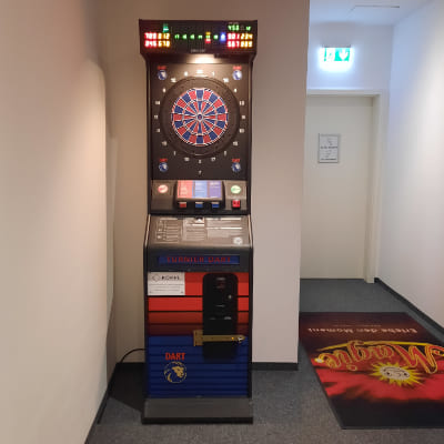 Dartautomat mit Softdarts im Le Clou